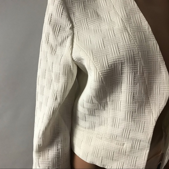Nine West Women’s Cropped Basketweave Blazer Sz 6 - Picture 2 of 5